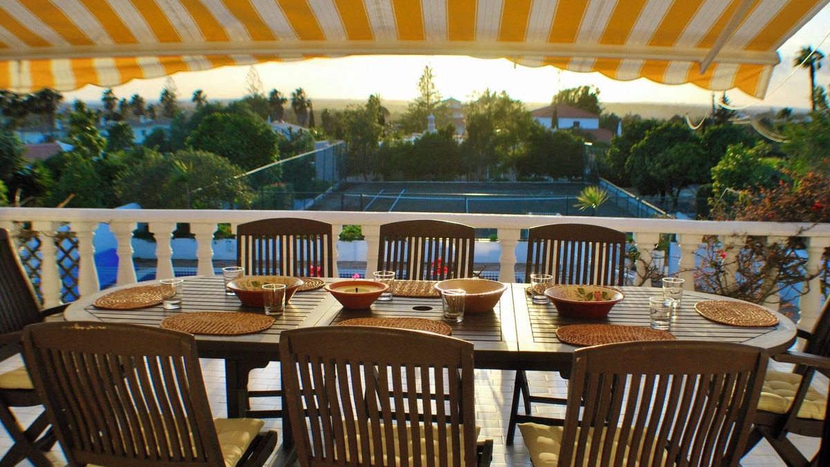 Cerro do Mocho Villa | Family villa in Almancil, Algarve with private swimming pool and tennis court