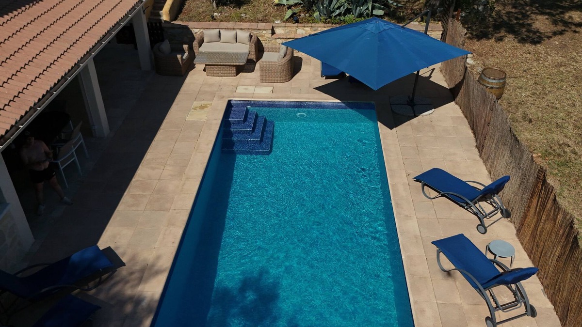 Euzet-les-Bains Villa | Family villa near Uzès, private pool, air-conditioned rooms and garden