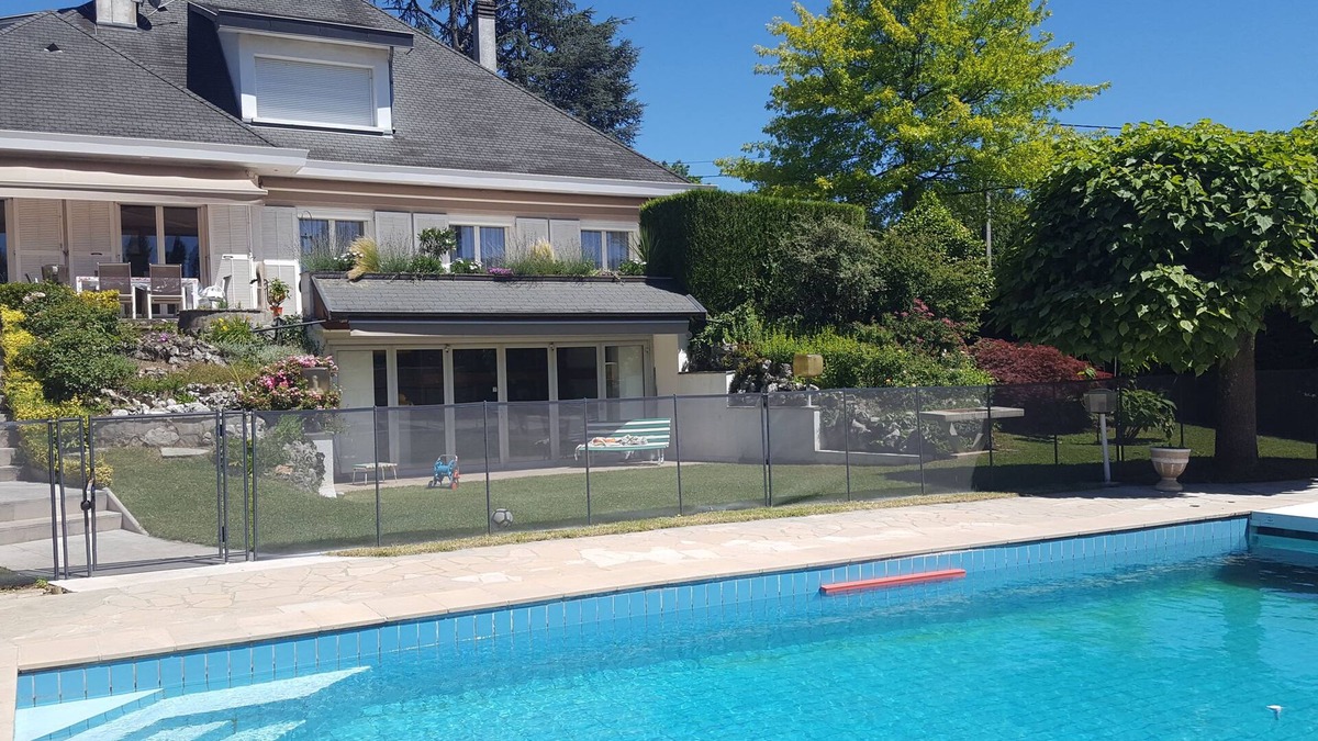 Limonest Villa | Family villa with swimming pool 10 minutes from Lyon