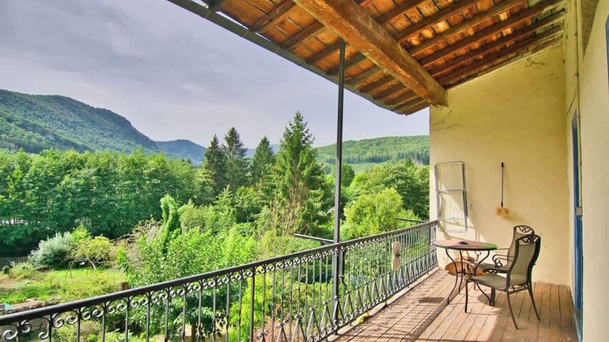 Escouloubre-les-bains House | Family village house