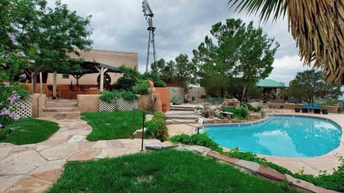 Placitas House | Famous Cozy Spanish Loft