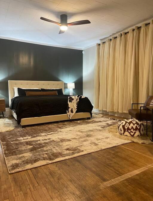 Manistee Apartment | Fancy Homes Manistee B with Lake View!