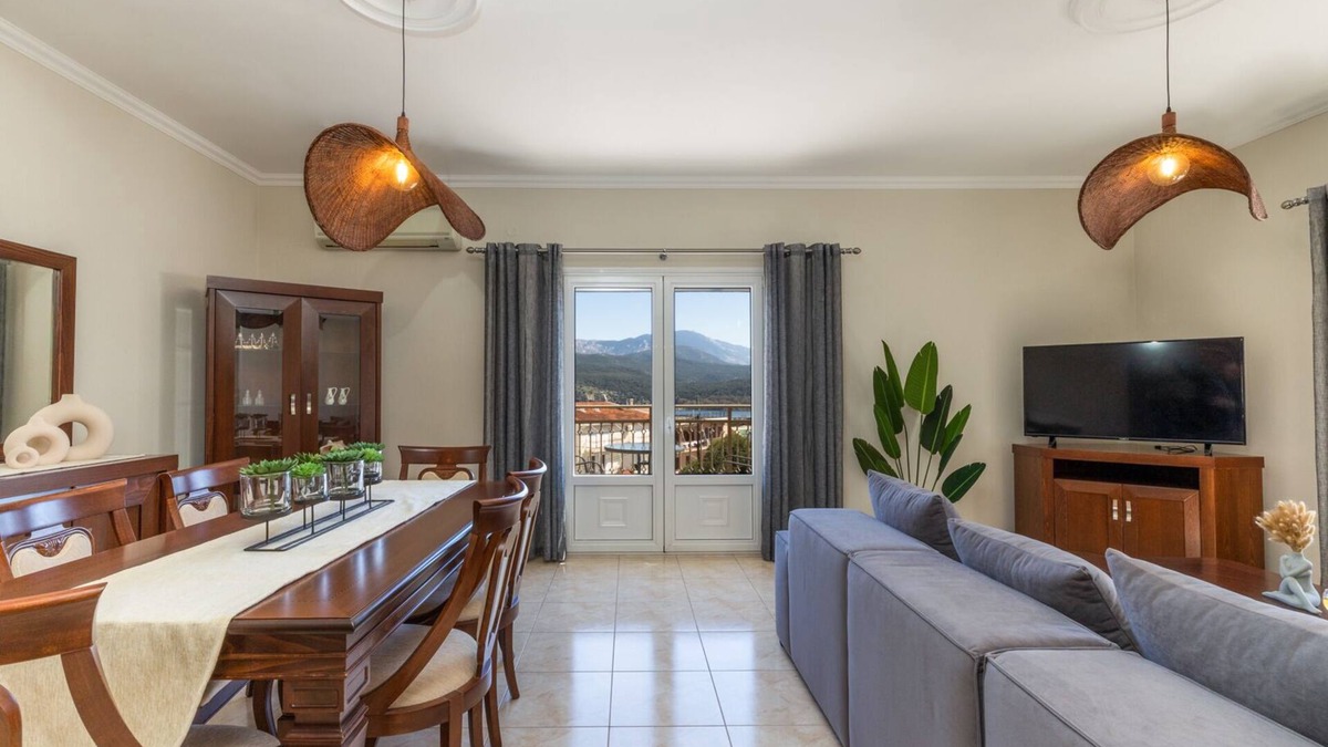 Kefalonia Apartment | Fanis Elegant Argostoli apartment great view