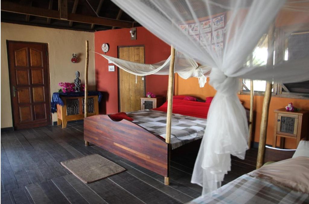 Busua Hotel | FANTAS FOLLY BEACH LODGE