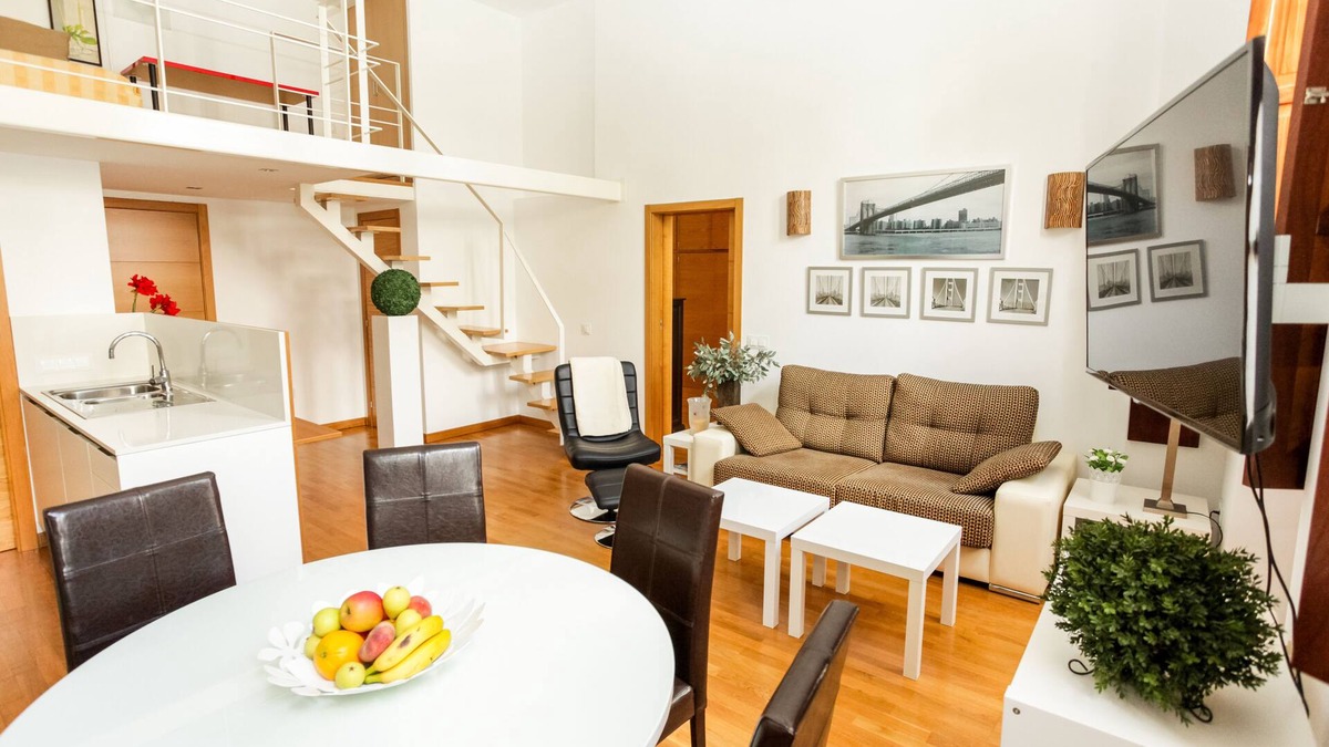 Santa Cruz de Tenerife Condo | Fantastic 1 bedroom with high ceiling in historic building.