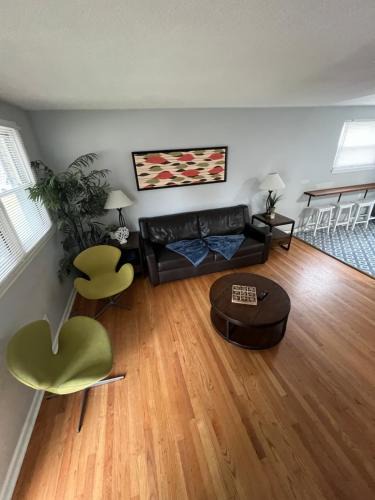 Norfolk - Virginia Beach House | Fantastic 3BR Close to Botanical Gardens and Airport