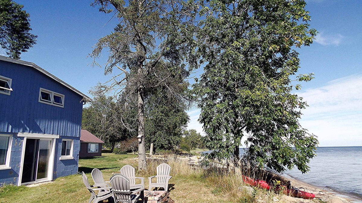 Ingalls House | Fantastic 4-bdrm Lake House in Cedar River