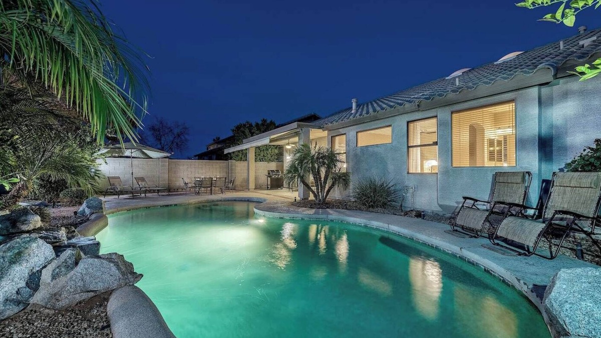 Coldwater Springs House | Fantastic 5 Bedroom home on Golf FREE heated Pool