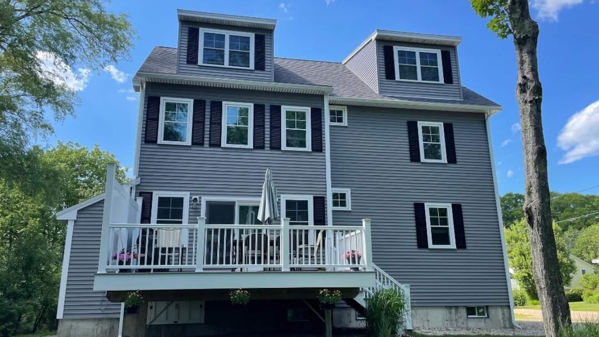 York Beach House | Fantastic 5 Bedroom Home Just 5 Minute Walk To The Beach