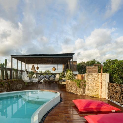 Zama Villa | Fantastic 6BR Luxury Penthouse Villa 12ppl Rooftop Pool & Bathtub