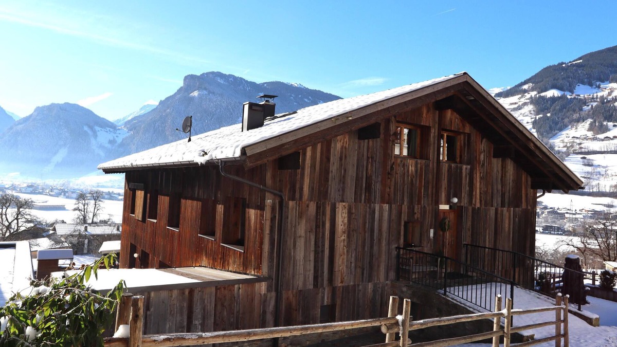Ramsau im Zillertal Apartment | Fantastic apartment with sauna near Mayrhofen