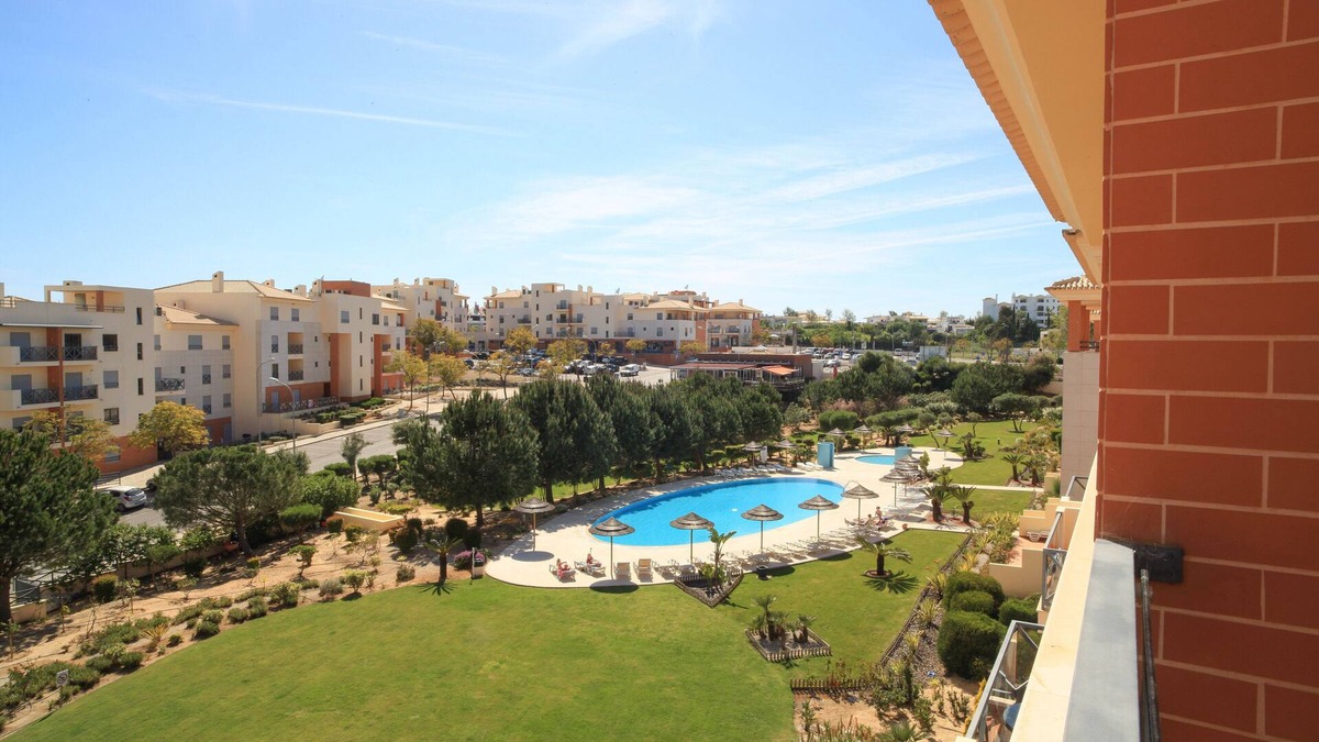 Montechoro Apartment | Fantastic and Luxuary Penthouse Corcovada Albufeira. Winter long term an option.