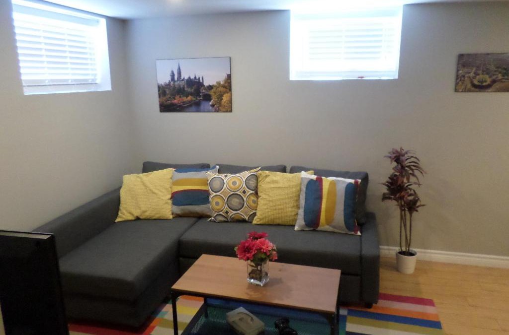 Centretown Apartment | Fantastic and Modern Downtown 1-Bed Basement Apt., parking Wi-Fi and Netflix included