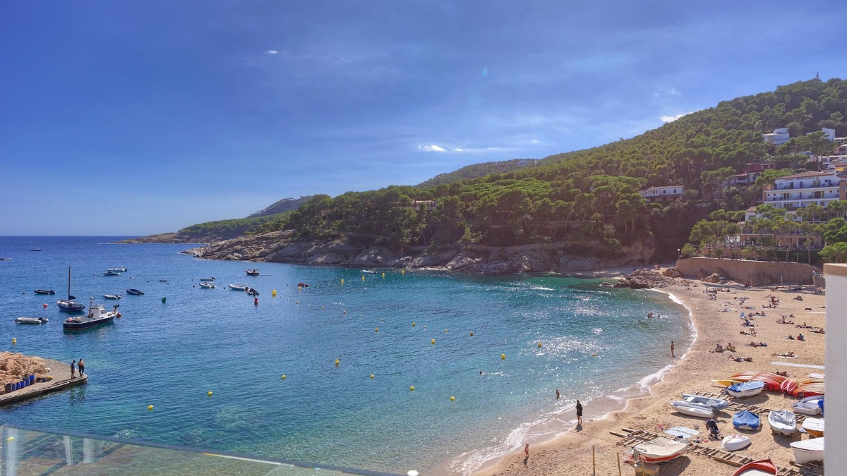 Tamariu Apartment | Fantastic apartment in first line of beach with a spectacular sea view