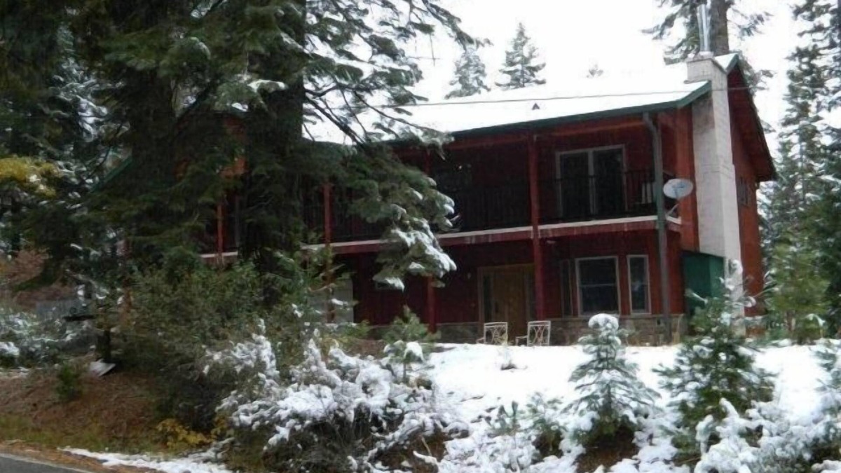 Plumas County House | Fantastic Base Camp to the Buck's Lake Wilderness