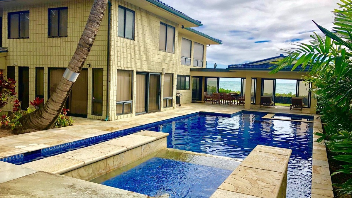 Kalama Tract Villa | Fantastic Beach Front Villa