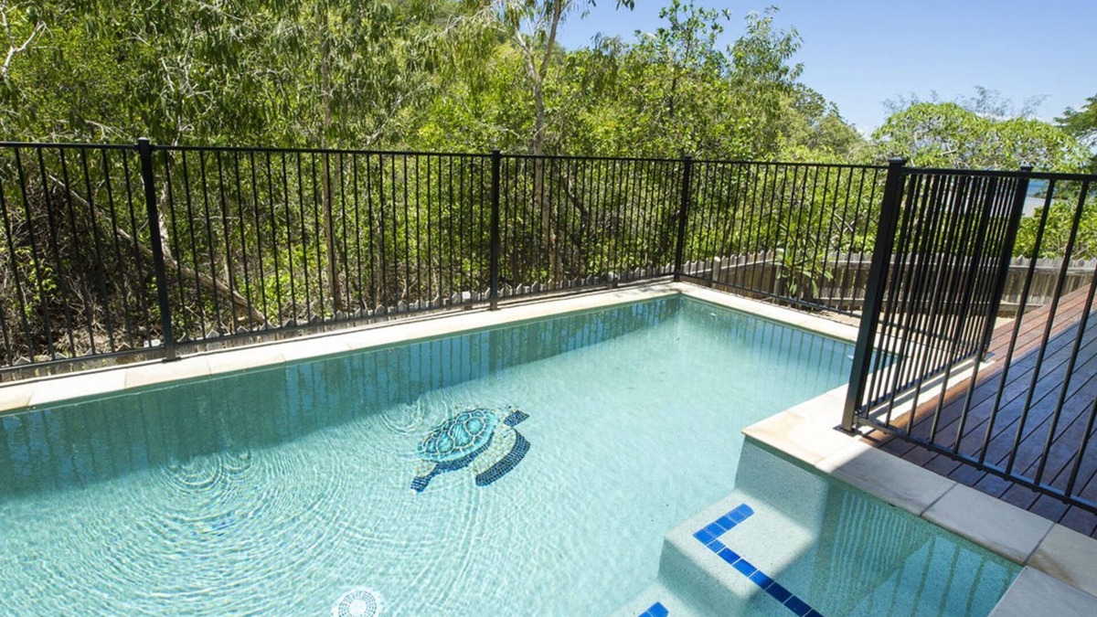 Picnic Bay House | Fantastic beachfront home suitable for a couple or family group.