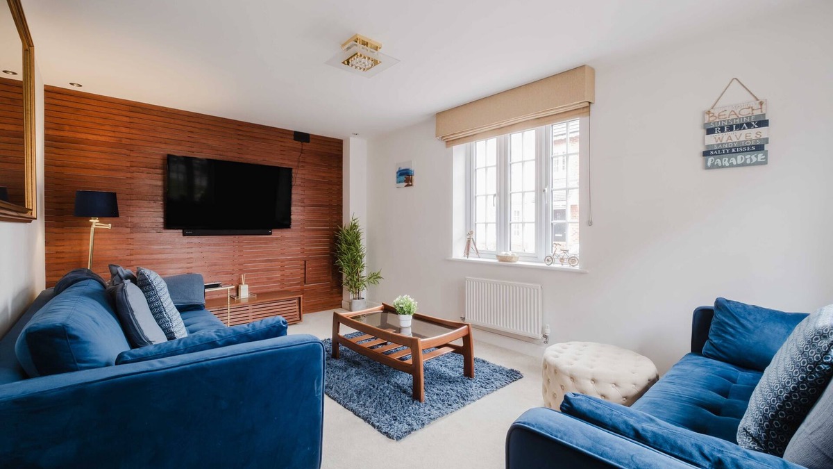 Kempston House | Fantastic brand new 4 bed house