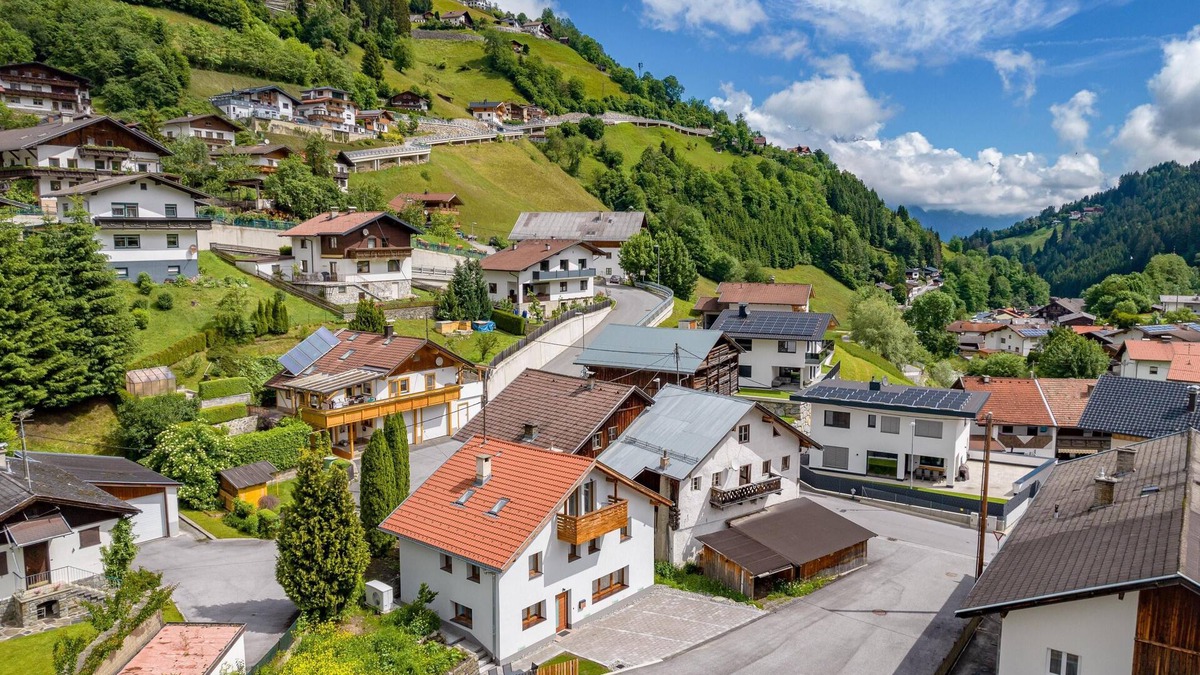 Sellrain Ski Chalet | Fantastic chalet with sauna, 130m to the ski bus