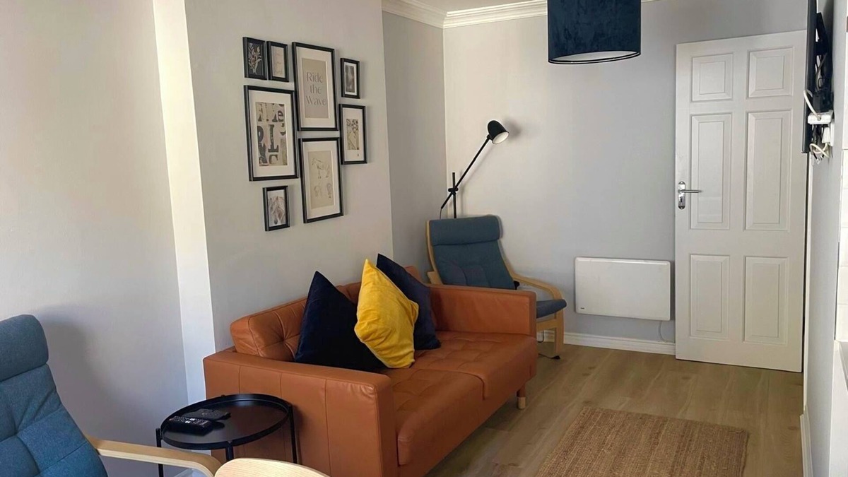 Galway City Centre Apartment | Fantastic City Centre Location - Sleeps 5