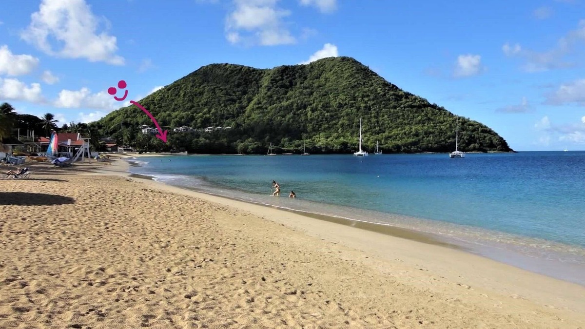 Bois d'Orange Condo | Fantastic condo near the beach & town! Construction discount!