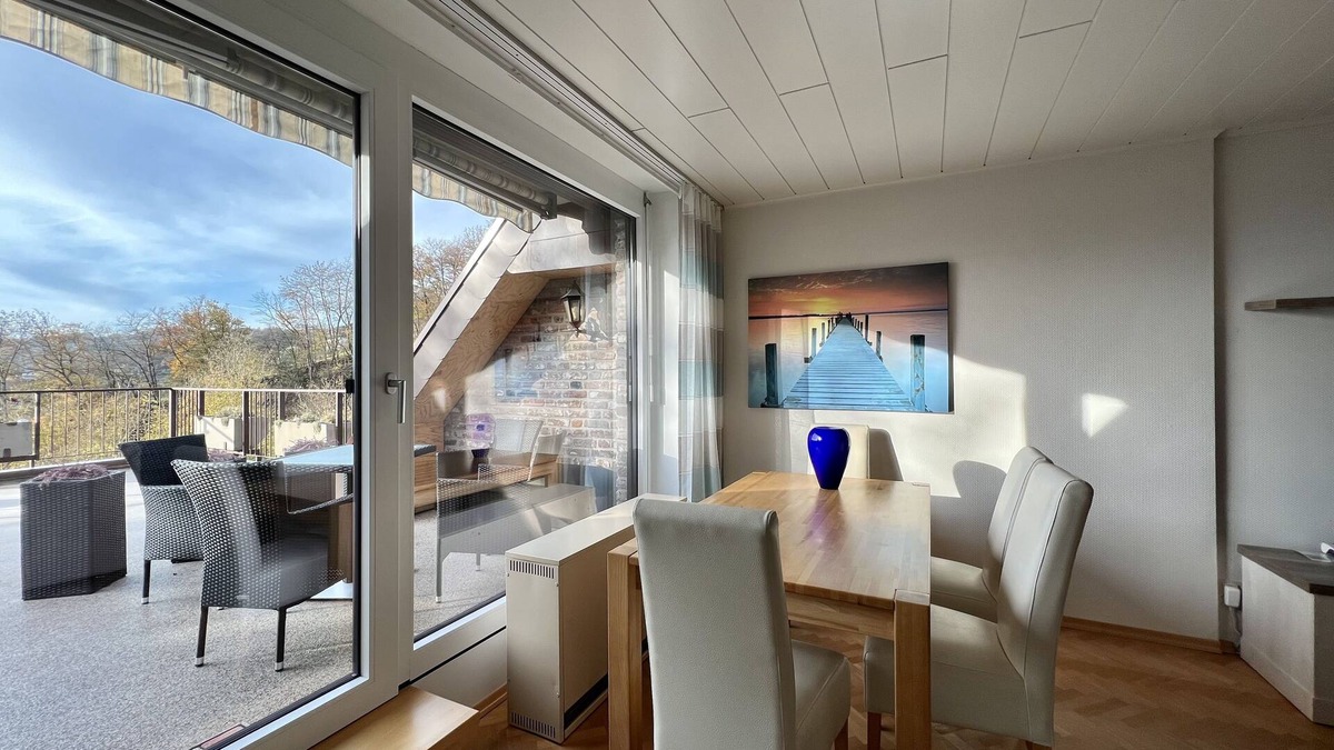 Woffelsbach Condo | Fantastic maisonette apartment on a south-facing slope above the Rursee in Woffelsbach