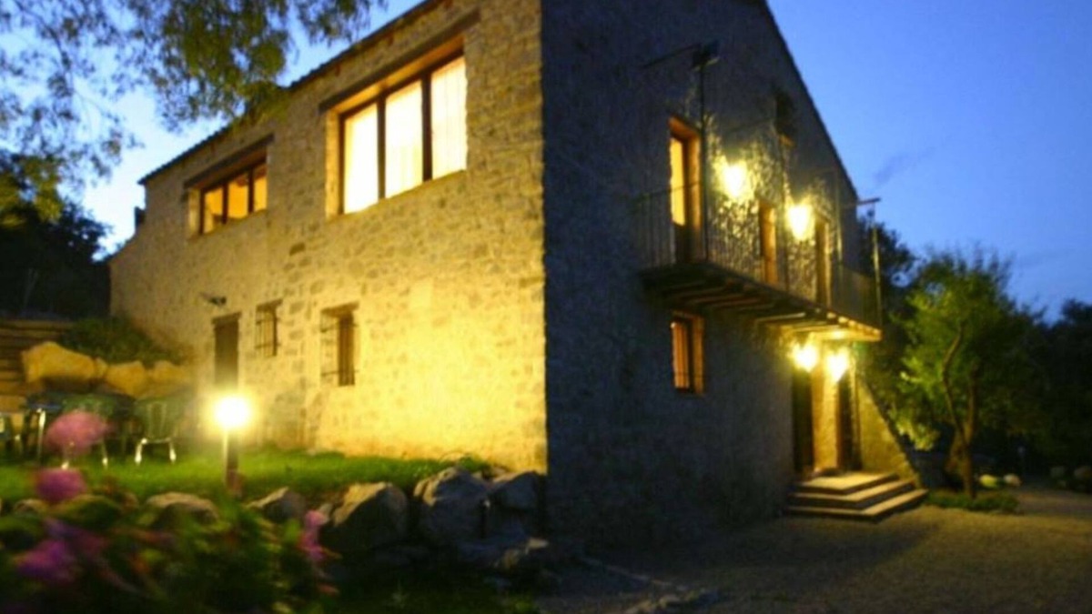 Les Planes d'Hostoles House | Fantastic rural house "El Bosqueró"