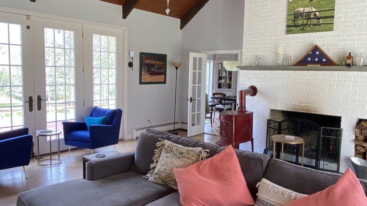 Egremont House | Fantastic Fall Berkshires Retreat with Beautiful Heated Swimming Pool