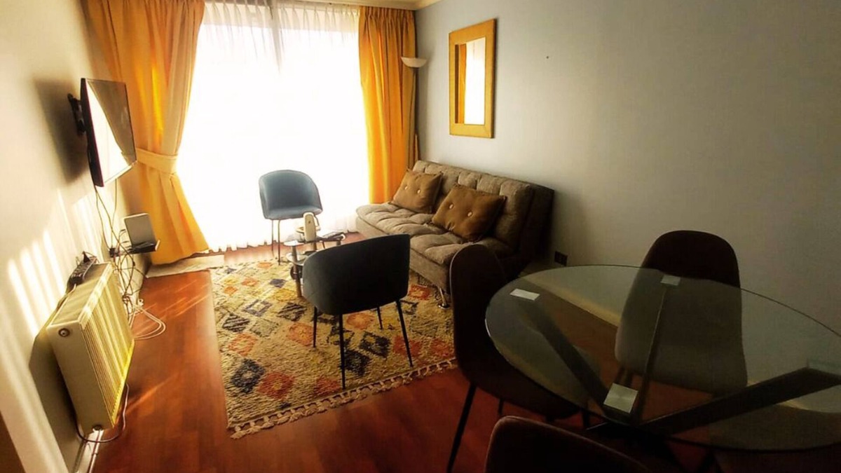 Providencia Apartment | Fantastic family apartment! Historic heart of providencia with pool and gym.