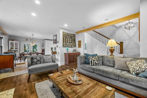 Mount Washington House | Fantastic Family Home in Central Mount Washington