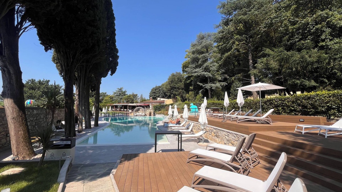 Colonnata Hotel | Fantastic Garden