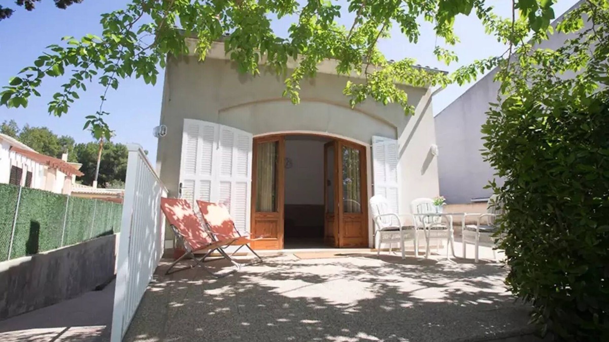 Mal Pas-Bon Aire House | Fantastic Holiday Home "Ses Roques" by the Sea with Terraces & Wi-Fi