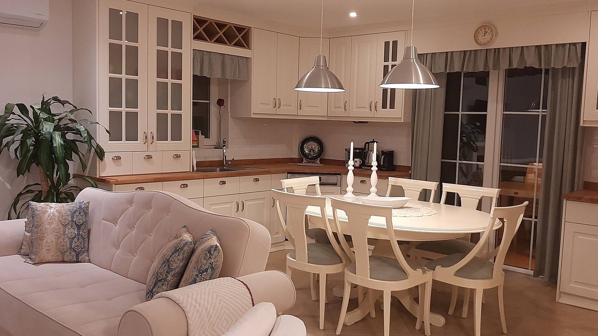 Narlidere Villa | Fantastic holiday house. Toscana feeling by foça