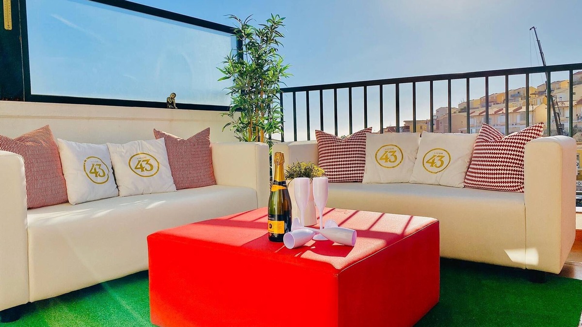 Patalavaca Villa | Fantastic Holiday Villa,Private Swimming Pool,Hot Tub Jacuzzi,BBQ,WIFI,Sleeps x8