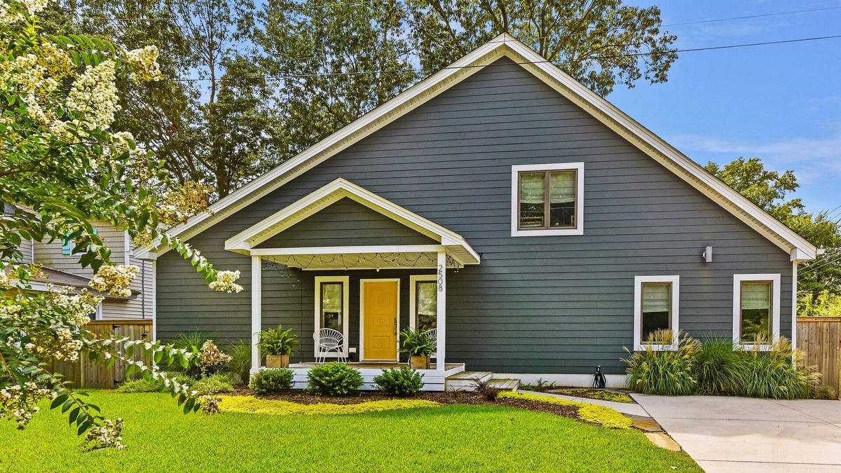 Northeast Virginia Beach House | Fantastic home in the heart of the VB Resort Area Walk to Beach, Boardwalk.