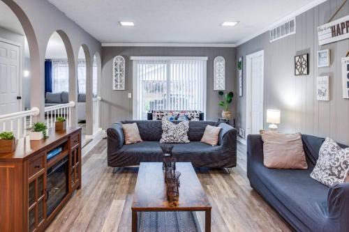 Gates-North Gates House | Fantastic Home Near DWTN/Airport