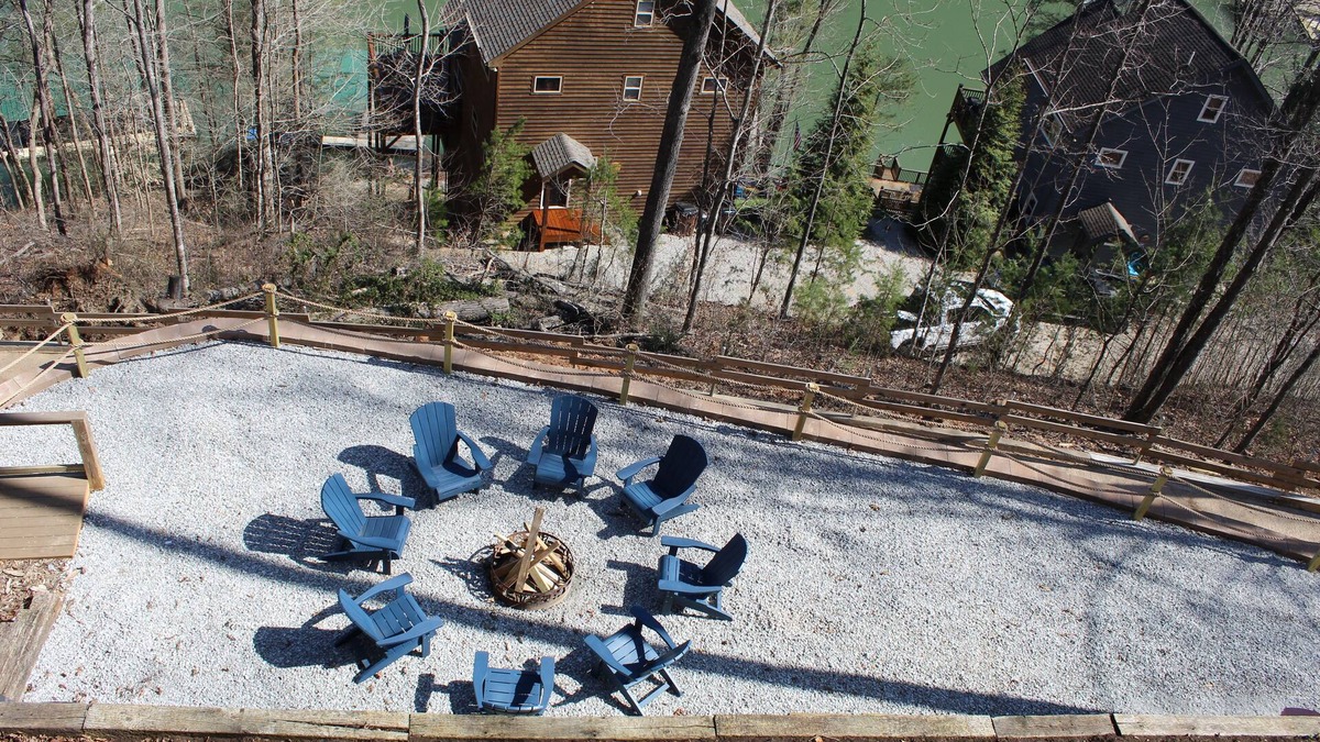Lakeside Estates House | Fantastic lake house Laid Back Living with gorgeous views of Norris Lake!