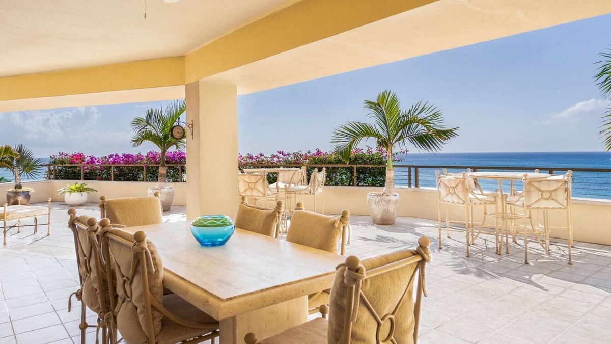 Seven Mile Beach Condo | Fantastic Large Oceanfront Residence Located at The Ritz-Carlton, Grand Cayma