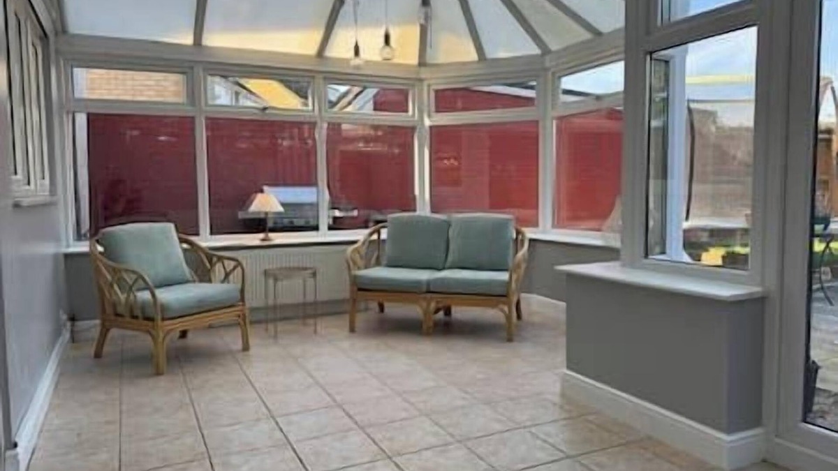 Ipswich House | Fantastic Large 3 Bedroom House - Perfect for Families!