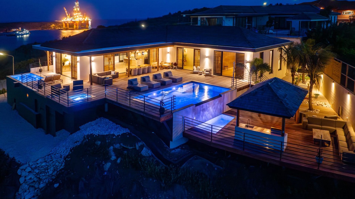 Jan Thiel Villa | Fantastic luxurious villa with the most amazing panoramic view!