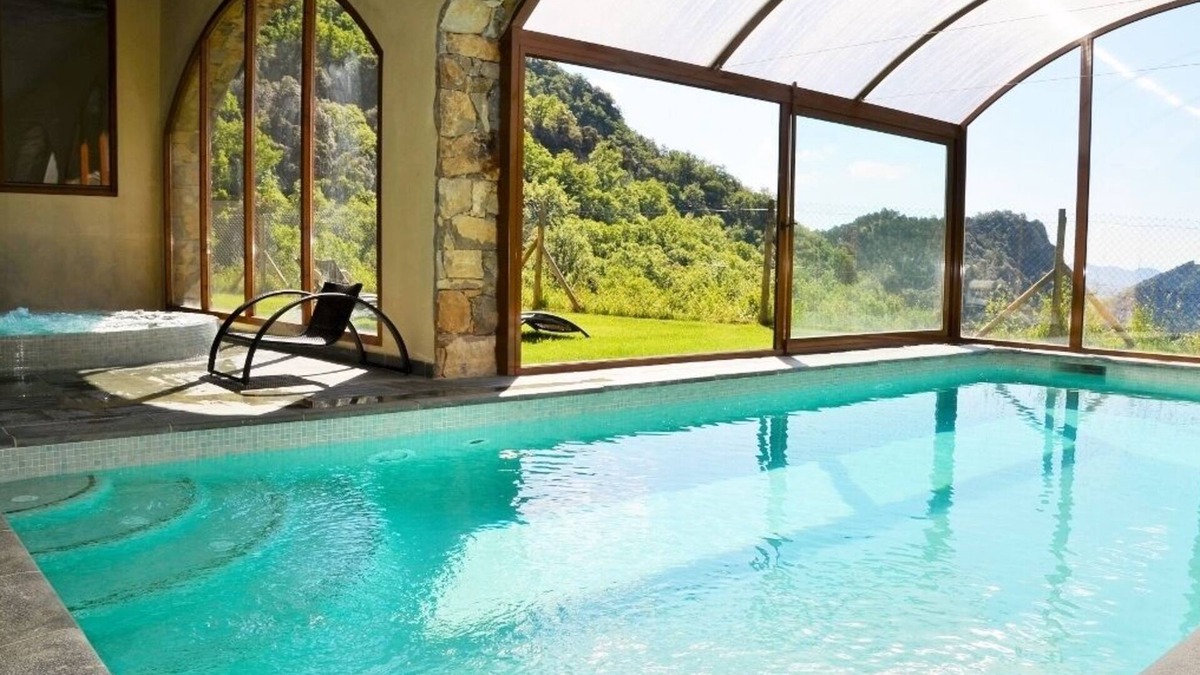 Cercs Villa | Fantastic mountain villa - Private padel tennis, pool & spa, fitness room & more