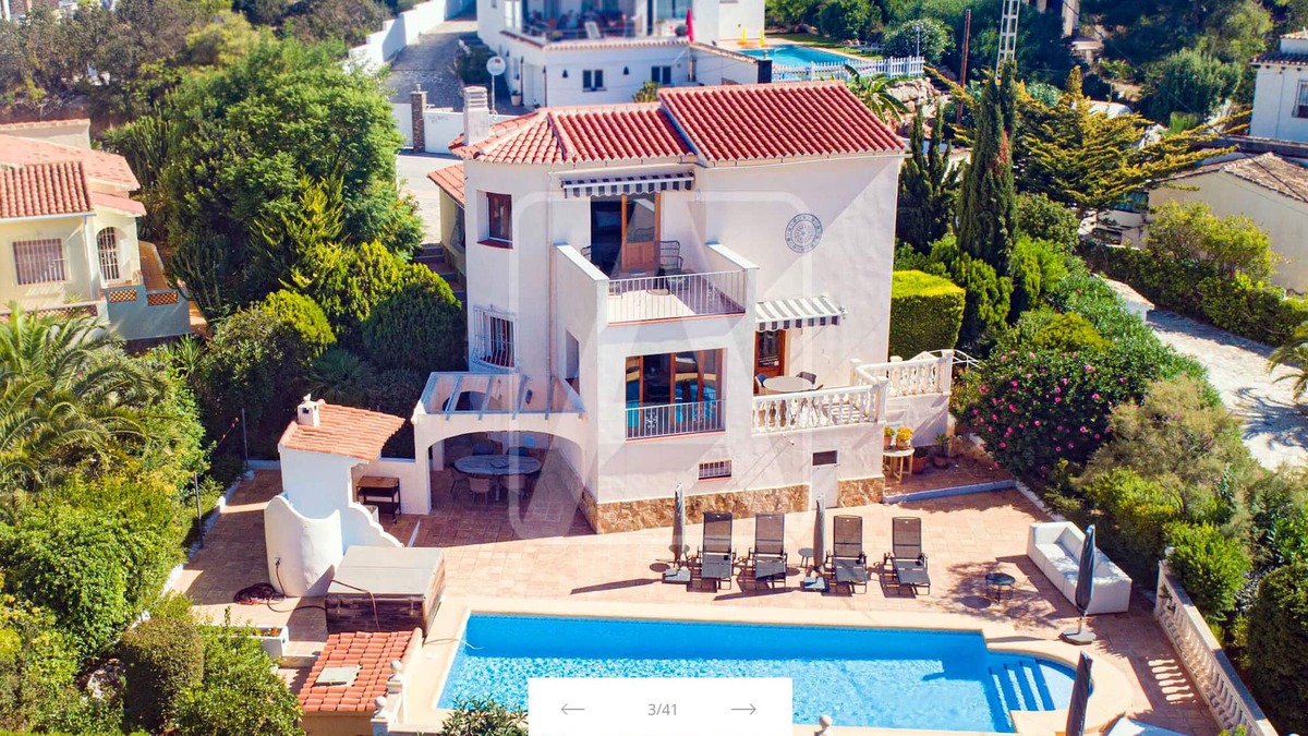 Urbanitzacio la Fustera House | Fantastic sea view and view of Calpe with large pool