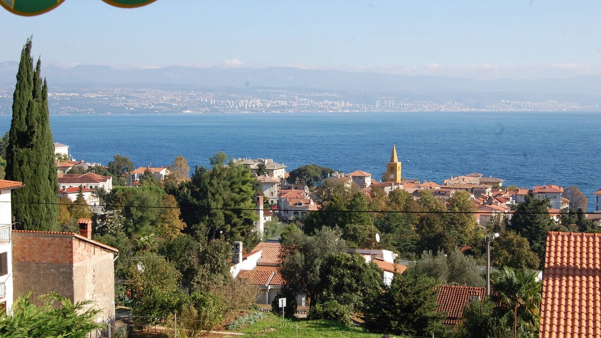Lovran Apartment | Fantastic sea view, close to bath, quiet location, modern apartment *