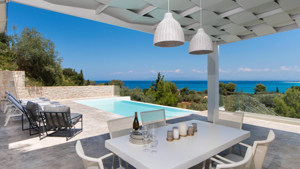 Agios Ioannis Villa | Fantastic seaviews, private villa w/pool near the beach