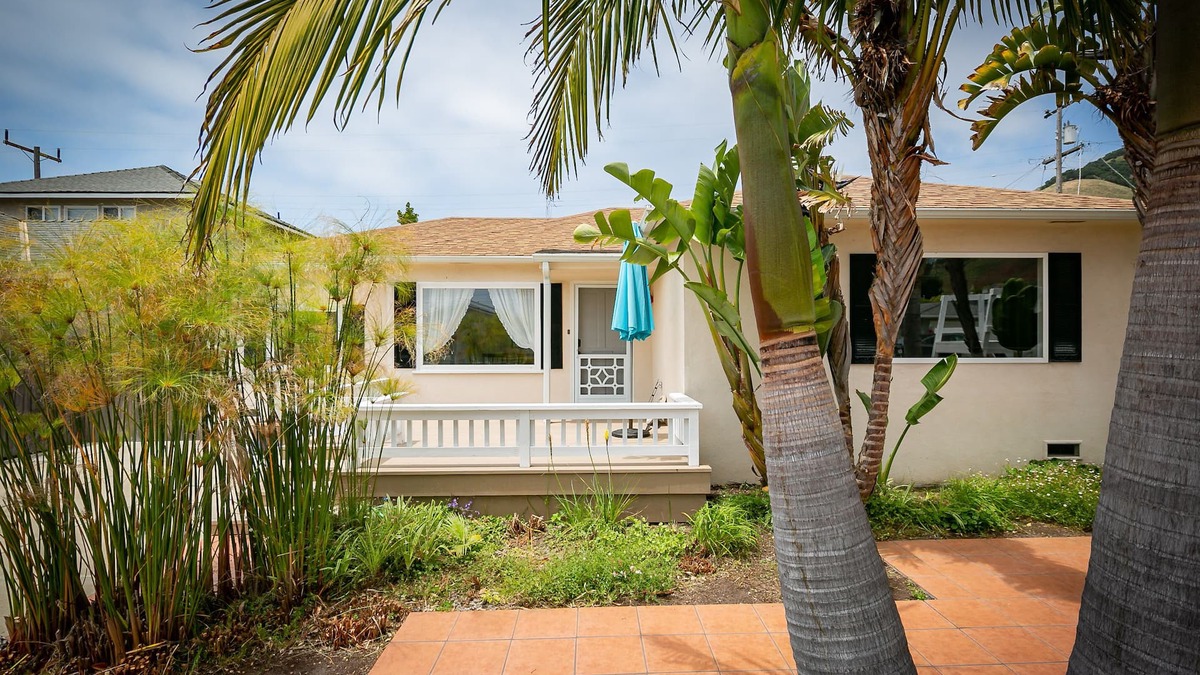 Shell Beach House | Fantastic Shell Beach vacation rental! 30 plus day Stay!