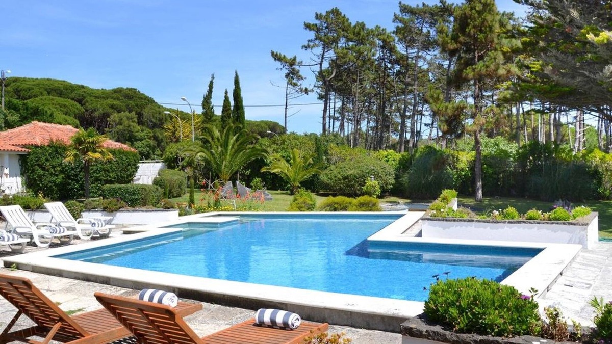 Colares Villa | Fantastic Sintra Villa | 7 Bedroom | Villa Adelino Platina | Great Pool Area |.