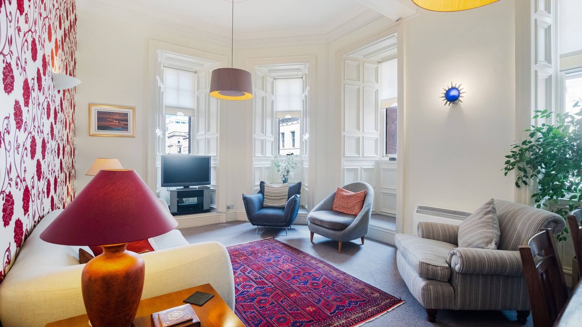City Centre Glasgow Apartment | Fantastic, spacious apartment in the heart of Glasgow.
