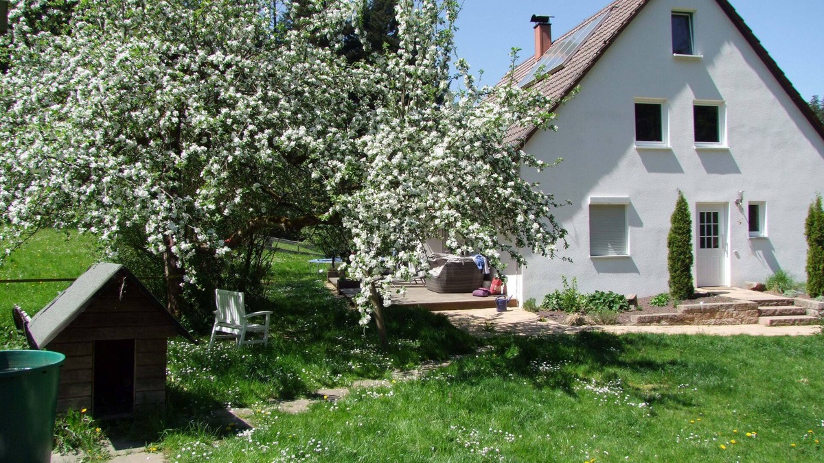Schwaebisch Gmuend House | Fantastic tranquility in close proximity to the oldest city in Staufer