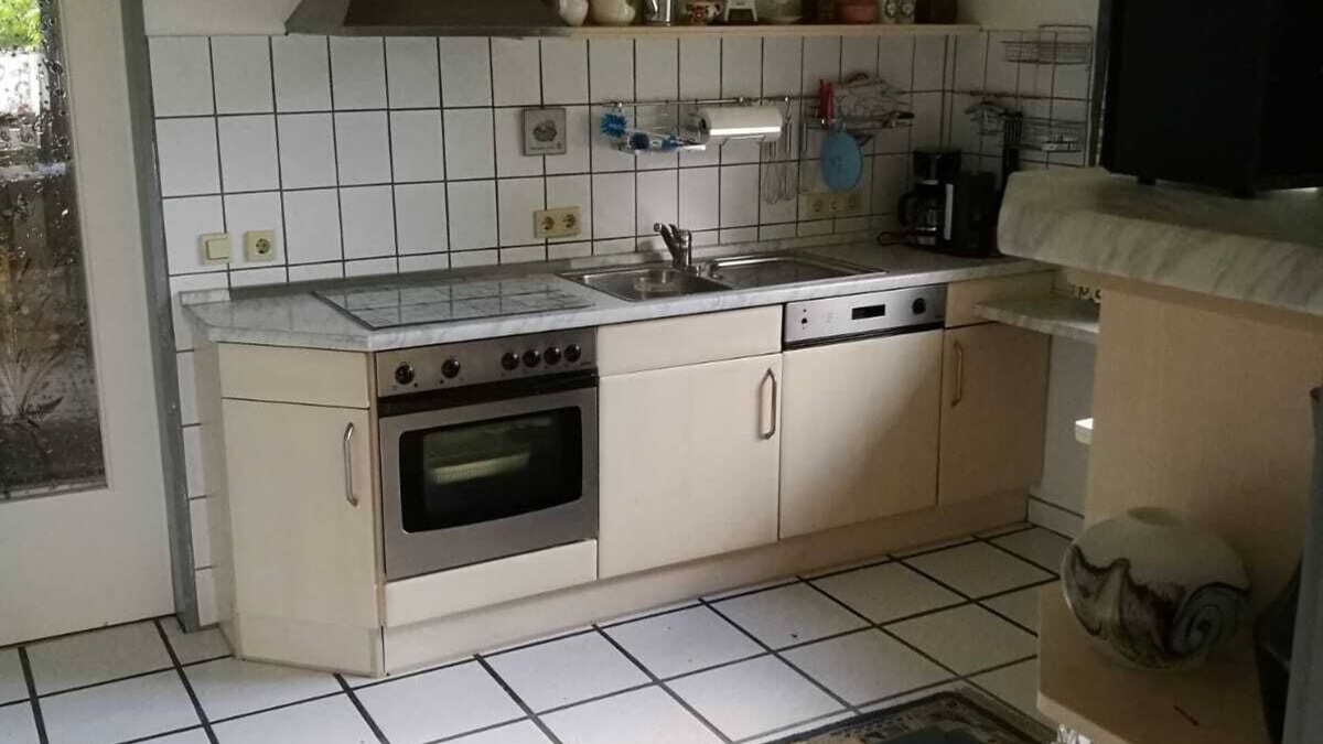 Sandhorst Apartment | Fantastic vacation apartment with large conservatory in Aurich