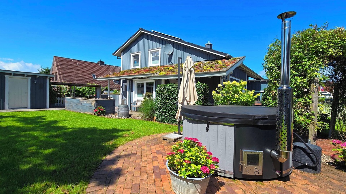 Blekendorf House | Fantastic vacation home Lille Hus for up to 12 people and 5 dogs